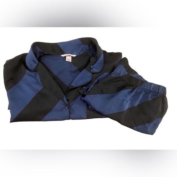 Victoria’s Secret Pajamas Set - Picture 3 of 12